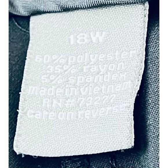 APT. 9 WOMAN (EVA) CAPRIS PANTS, WOMENS, 18W, NAVY BLUE - Picture 10 of 11